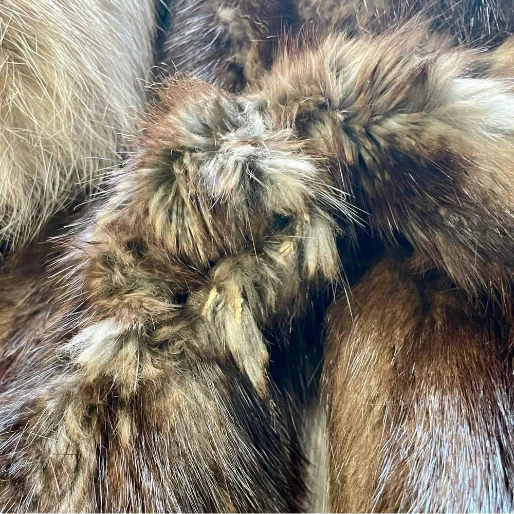 Vintage 1950s Old Hollywood Glamor Big Collar Fox + Fur Coat - Picture 17 of 17